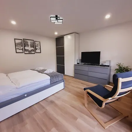 Break Apartman Rob